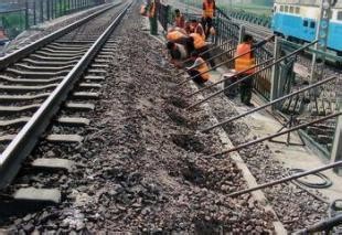 鹰手营子矿铁路下沉注浆